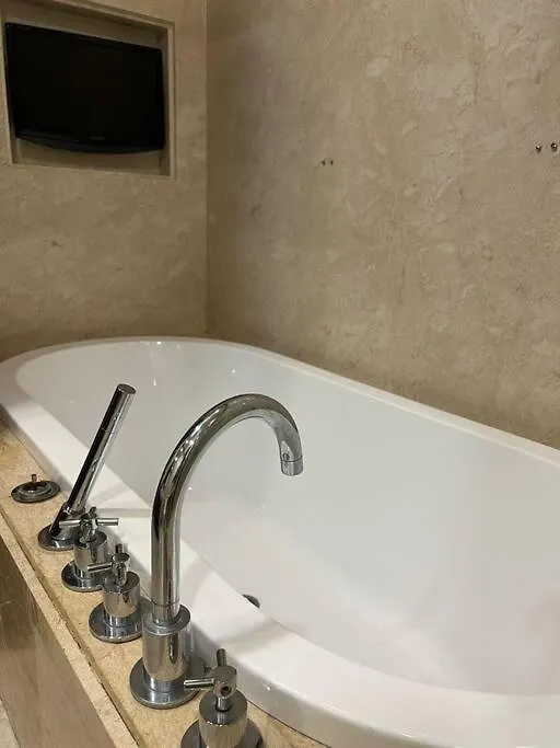 Perfect Marina Stay@Strait Quay /W Bathtub&Carpark Bagan Jermal アパート